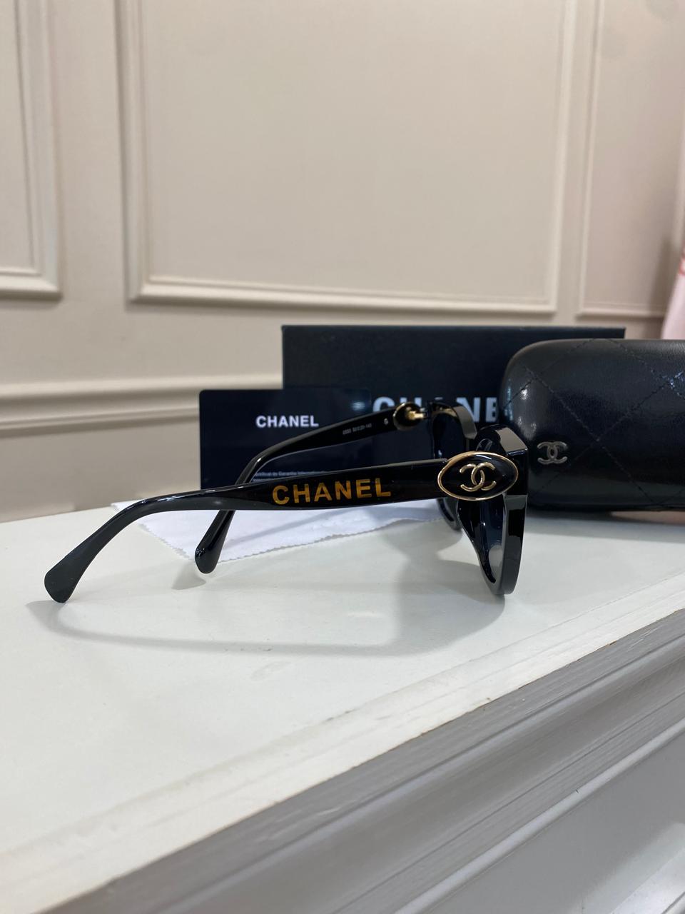 Lentes Chanel - Negro corazón