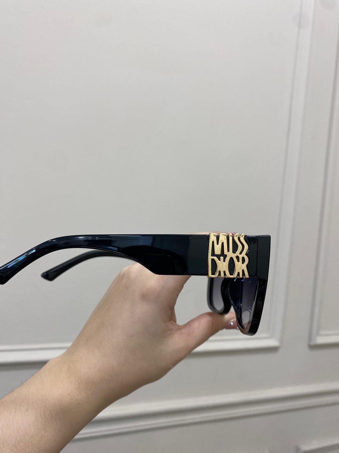 Lentes Dior – Elegant Black Gold