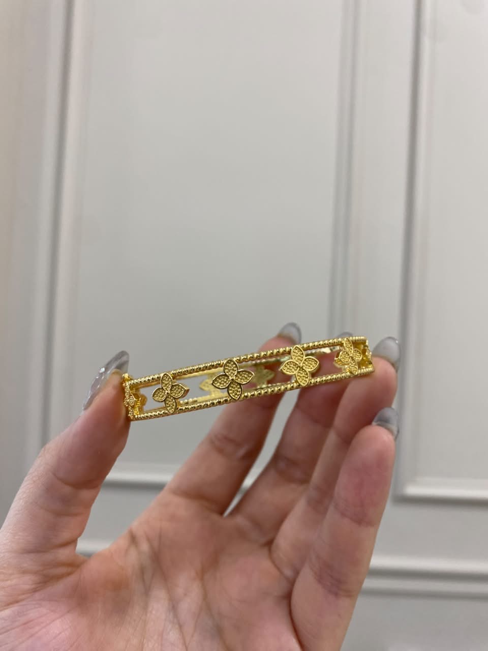 Brazalete - LV flor
