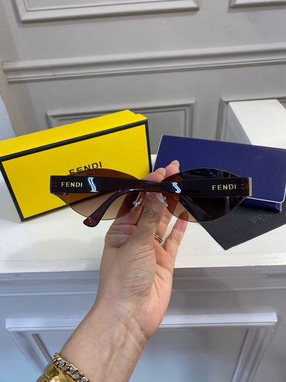 Lentes FENDI - Modelo curvo café