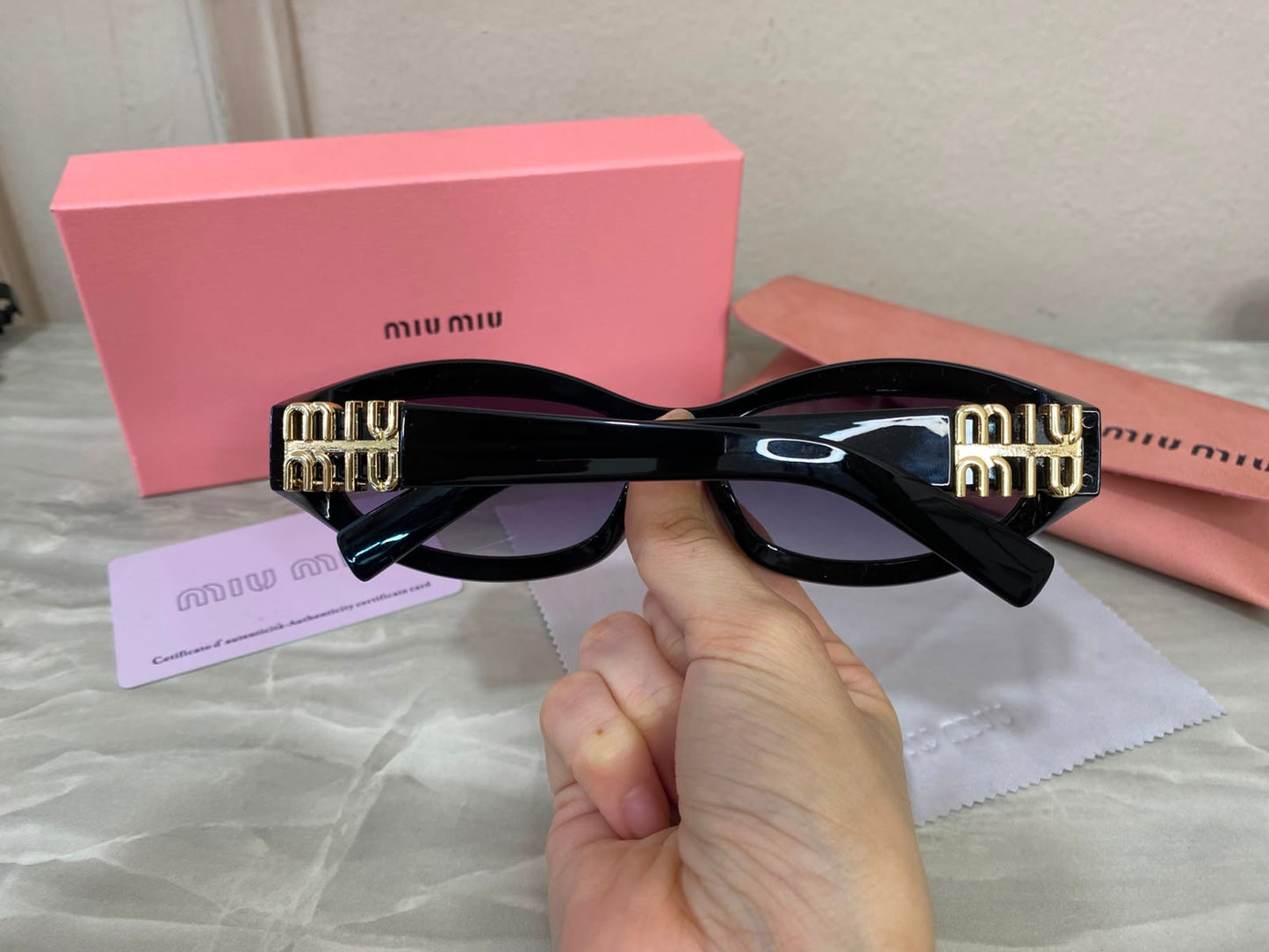 Lentes Miu Miu - Miu Miu sunset Black