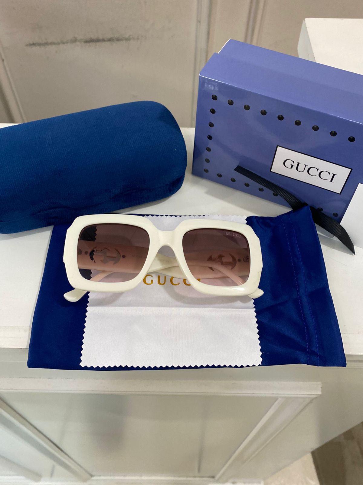 Lentes Gucci - Modelo classico blanco