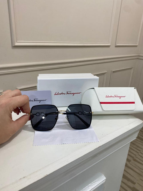 Lentes Ferragamo - Modelo  aviador negro