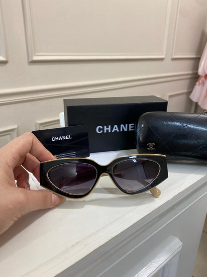 Lentes Chanel - Negro Nude