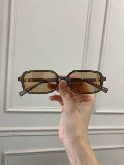 Lentes Miu Miu – Rectángulo gris nude