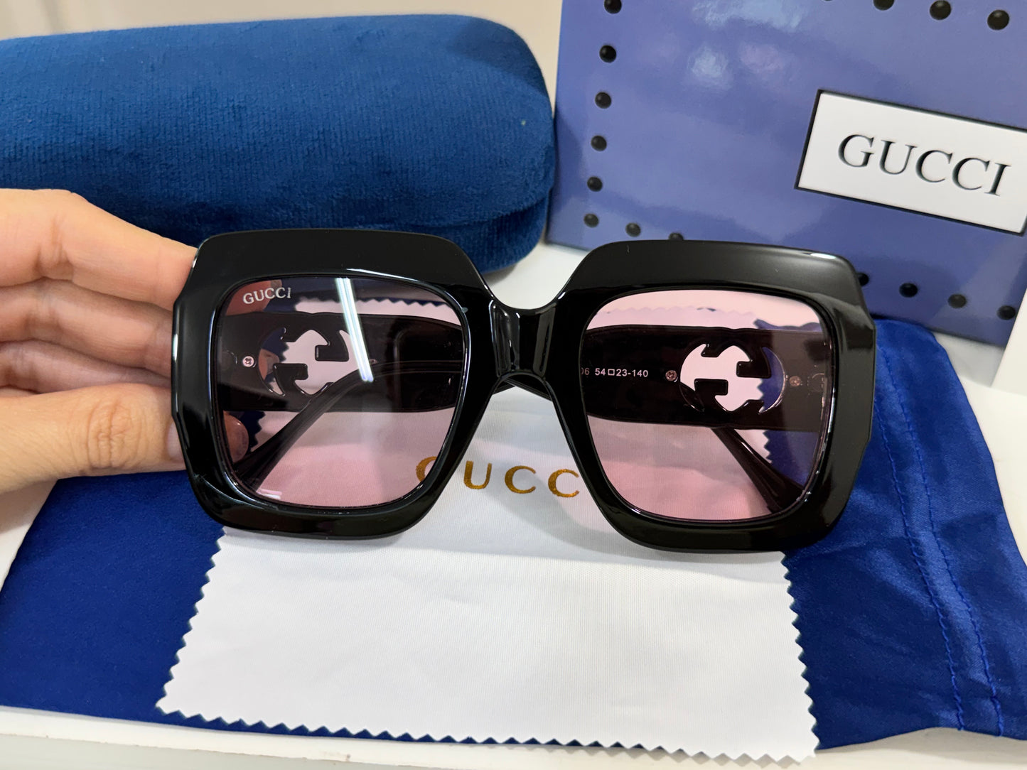 Lentes Gucci - Modelo classico rosado