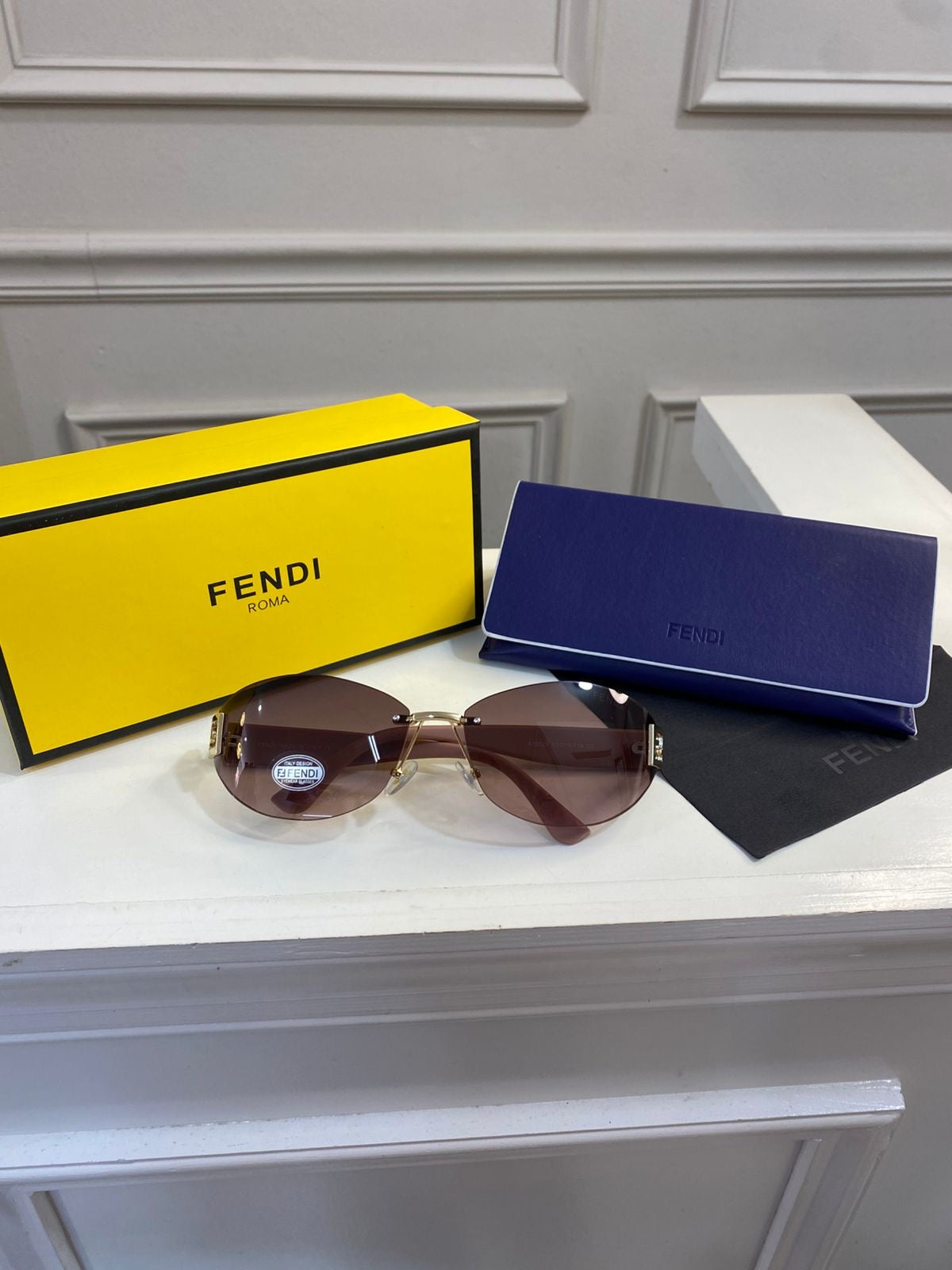 Lentes FENDI - Modelo curvo Nude