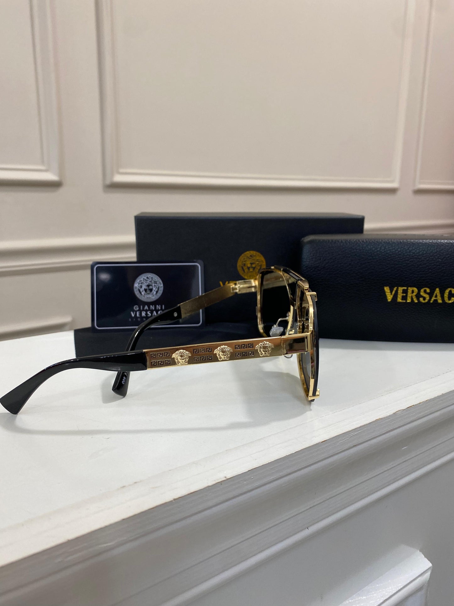 Lentes Versace – Negro oro grueso
