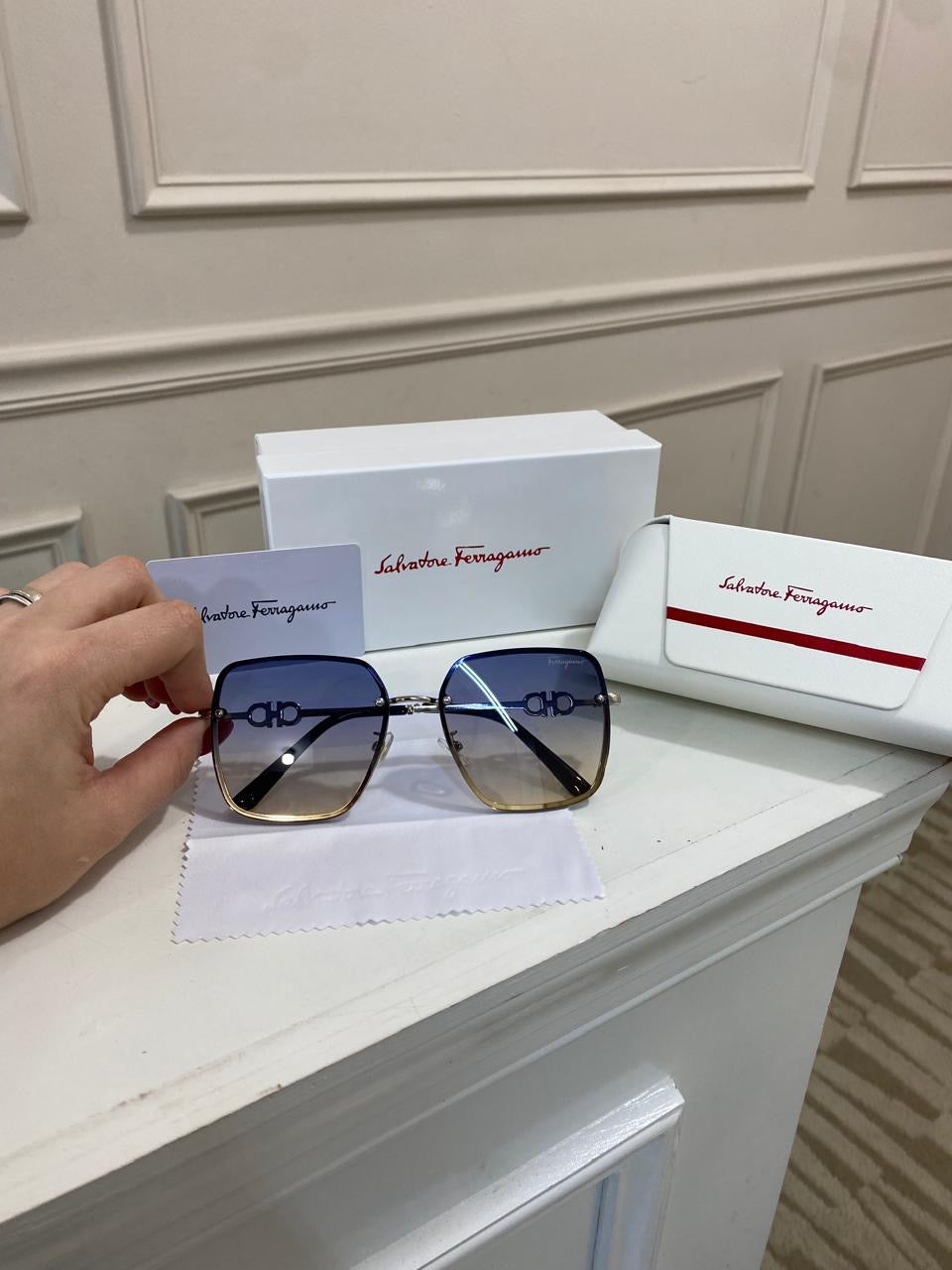 Lentes Ferragamo - Modelo  aviador bicolor