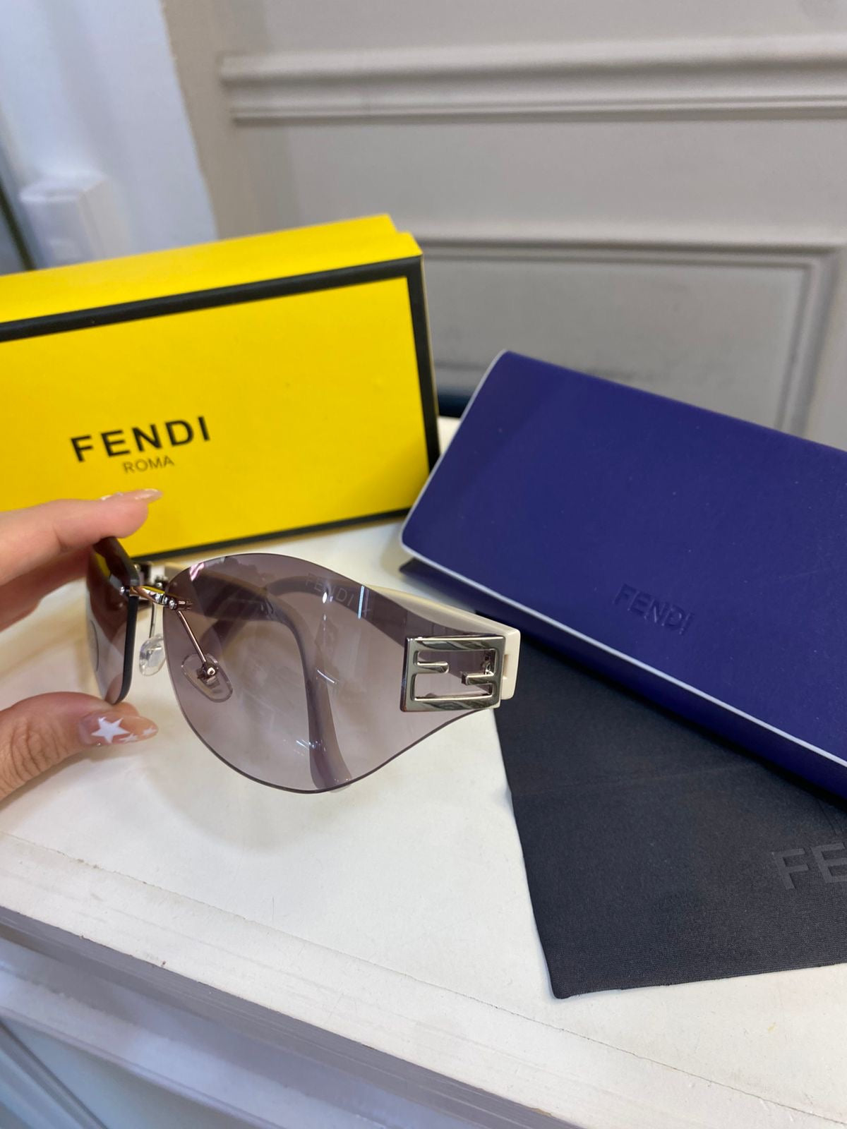 Lentes FENDI - Modelo curvo Beige