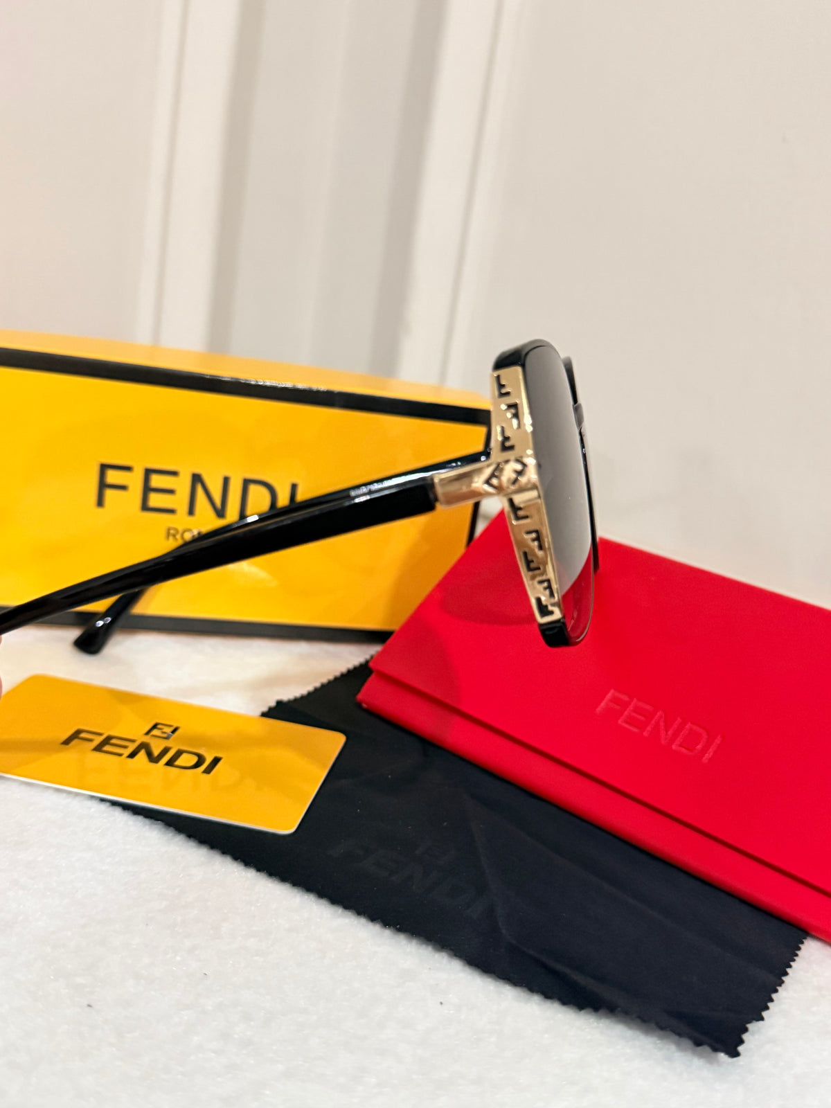Lentes FENDI -  Clasic gold