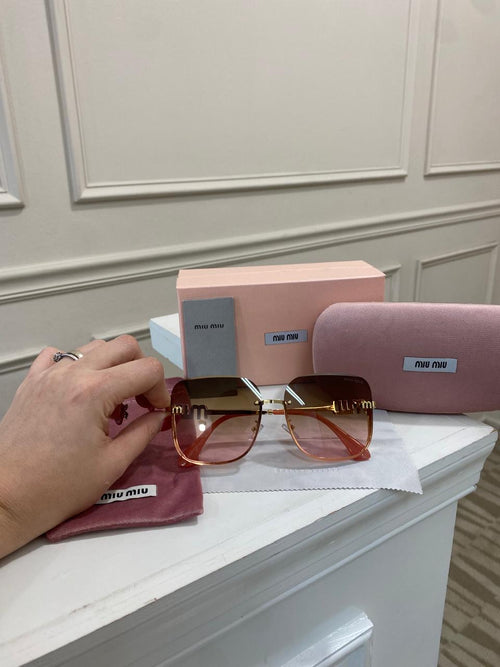 Lentes Miu Miu - Modelo rosado piedras