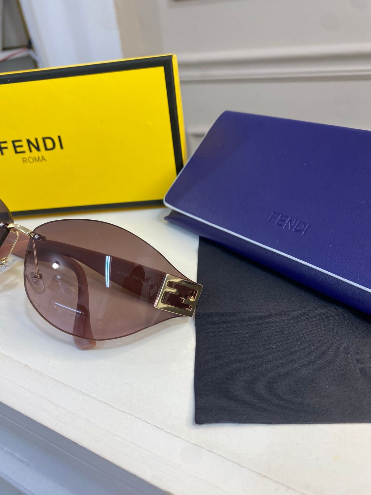 Lentes FENDI - Modelo curvo Nude