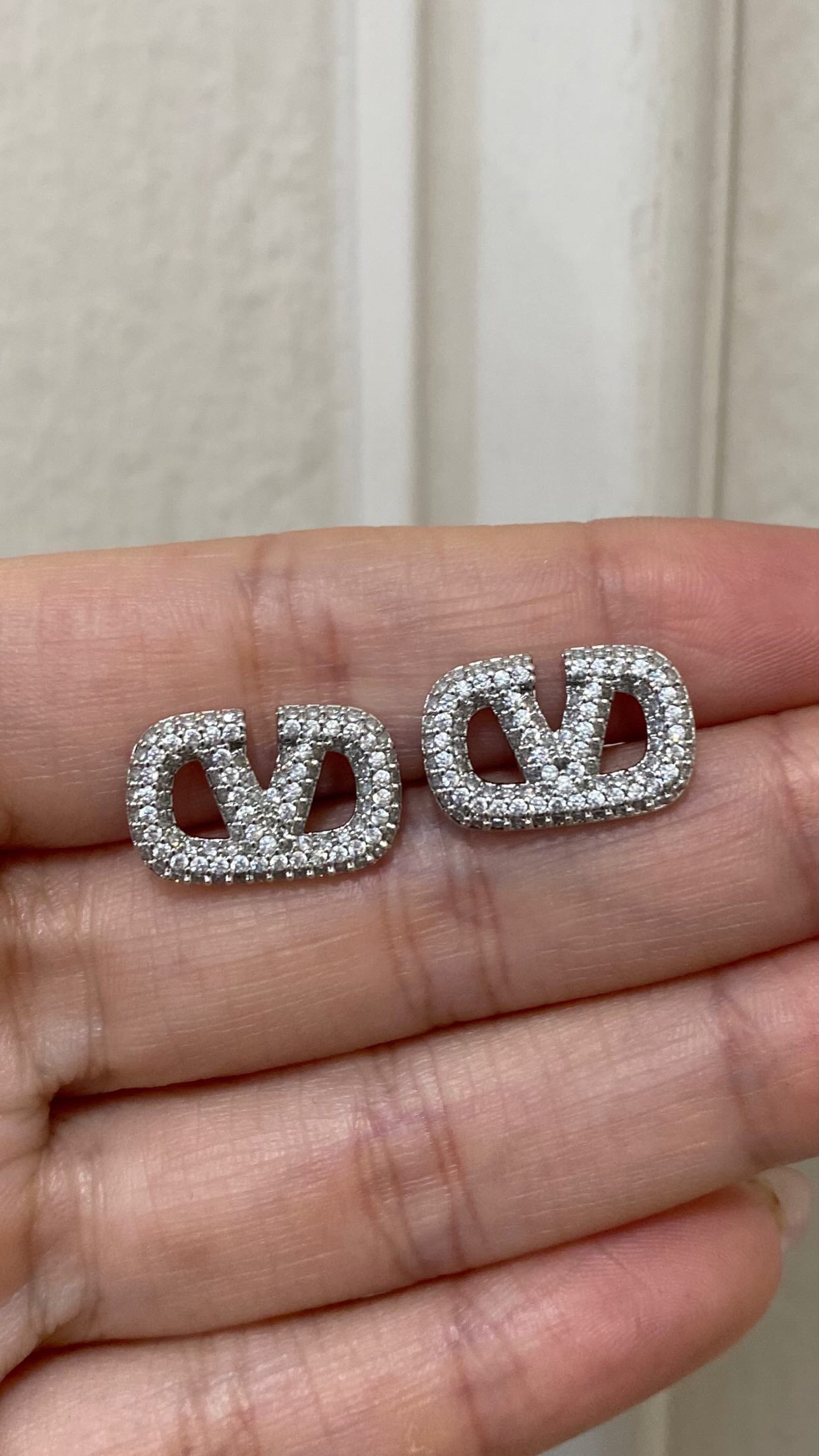 Arete Valentino
