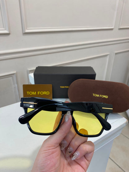 Lentes Tom Ford – Negro amarillo estilo clásico