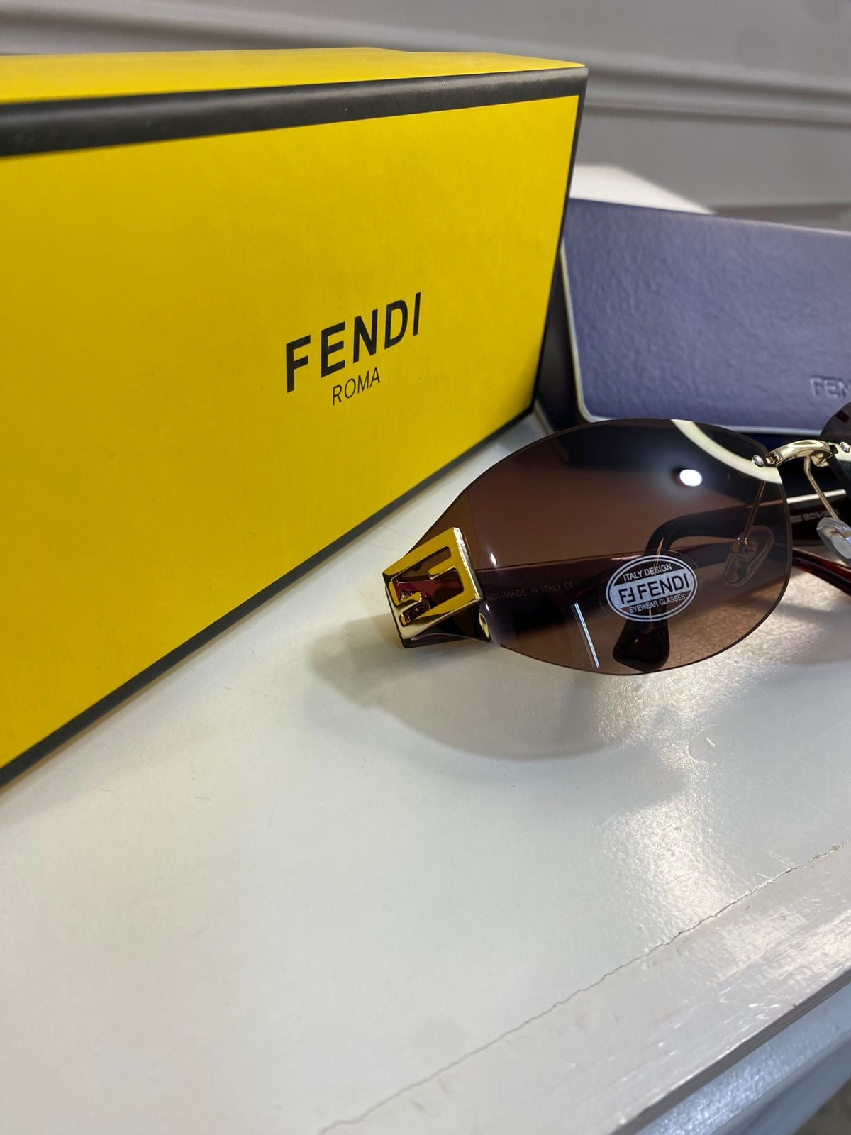 Lentes FENDI - Modelo curvo café