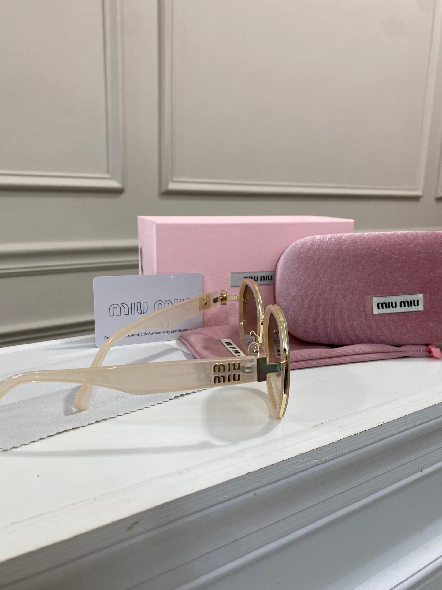 Lentes Miu Miu – Beige