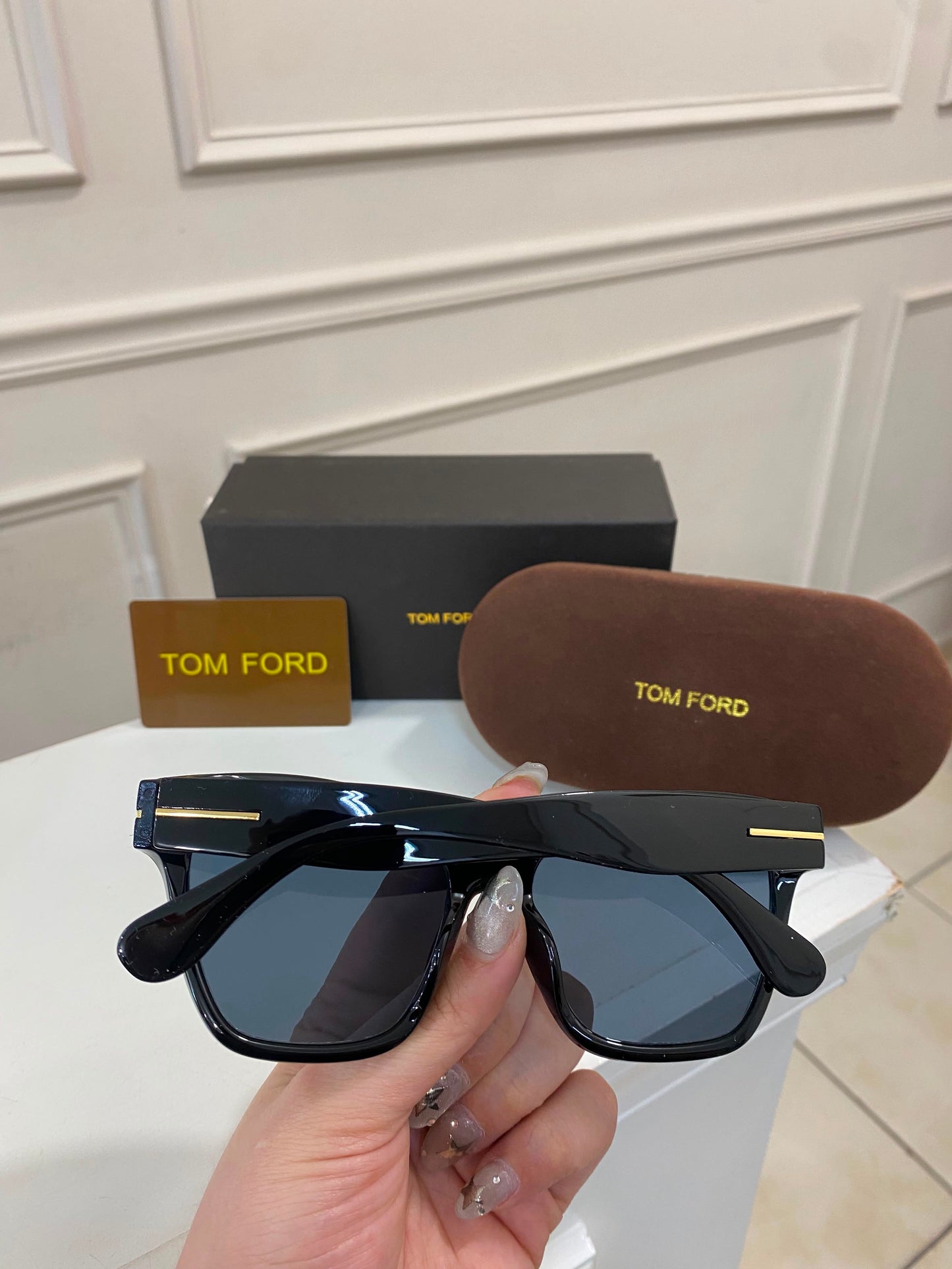 Lentes Tom Ford – Negro estilo clásico