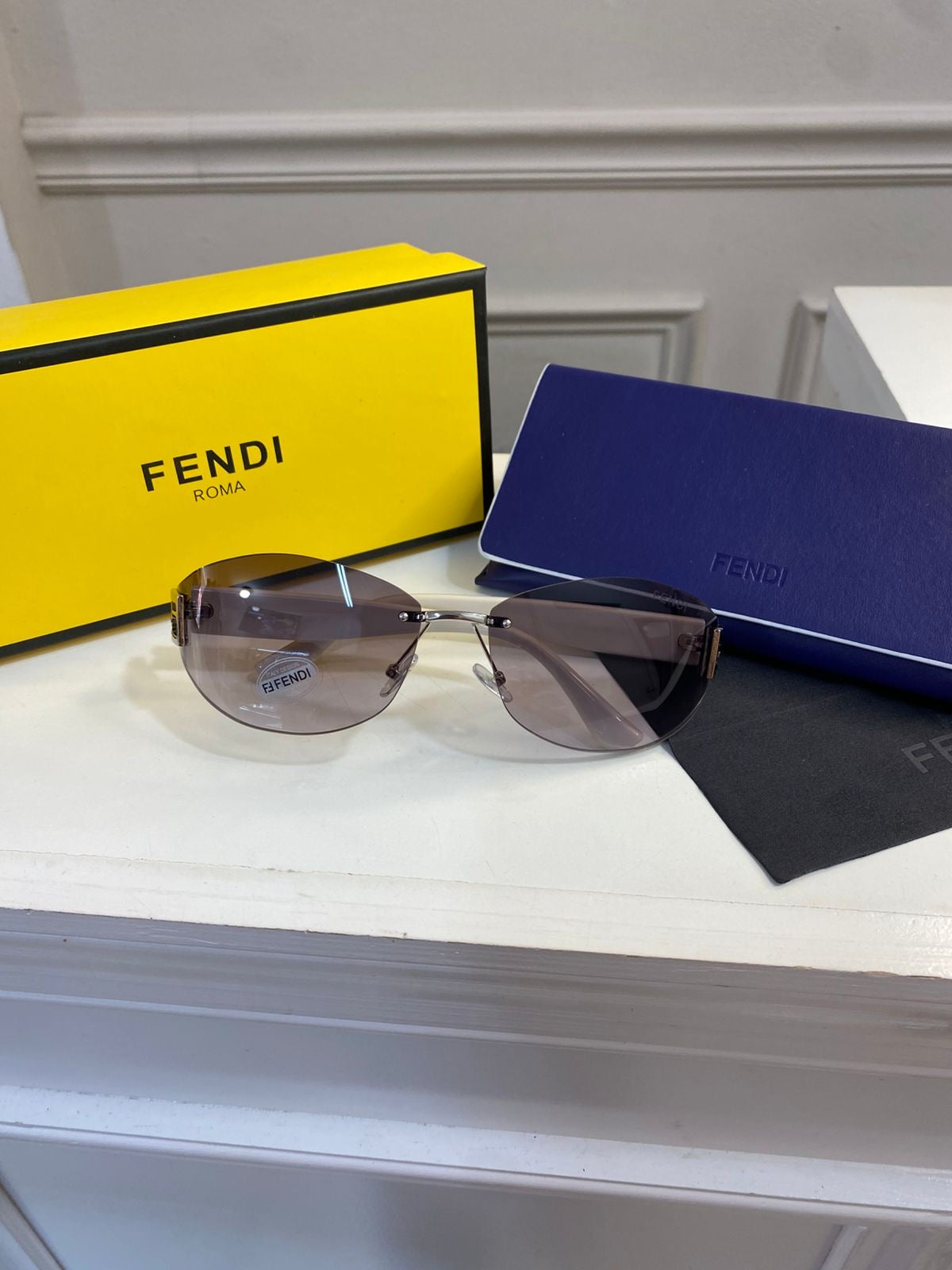 Lentes FENDI - Modelo curvo Beige