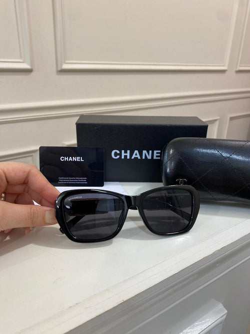 Lentes Chanel - Negro Dorado