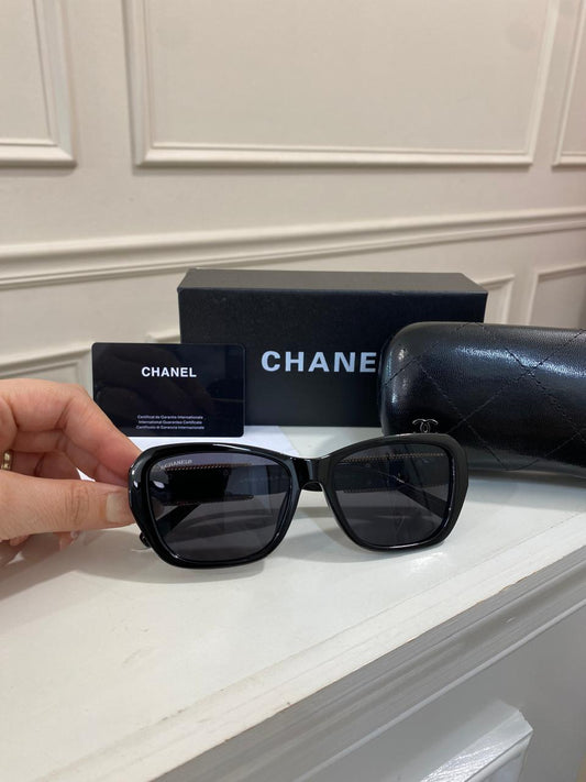Lentes Chanel - Negro Dorado