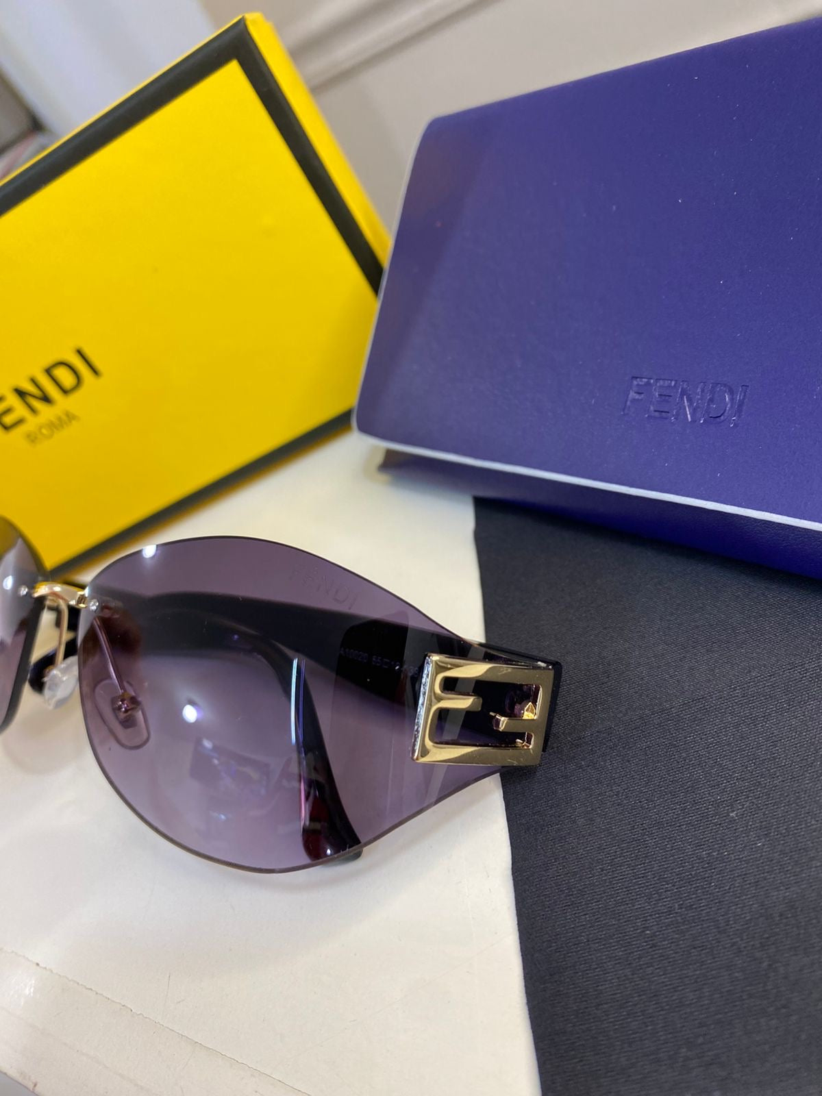 Lentes FENDI - Modelo curvo Negeo