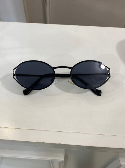 Lentes Miu Miu – Modelo negro mate