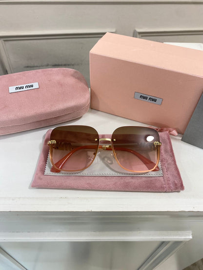 Lentes Miu Miu - Modelo rosado piedras