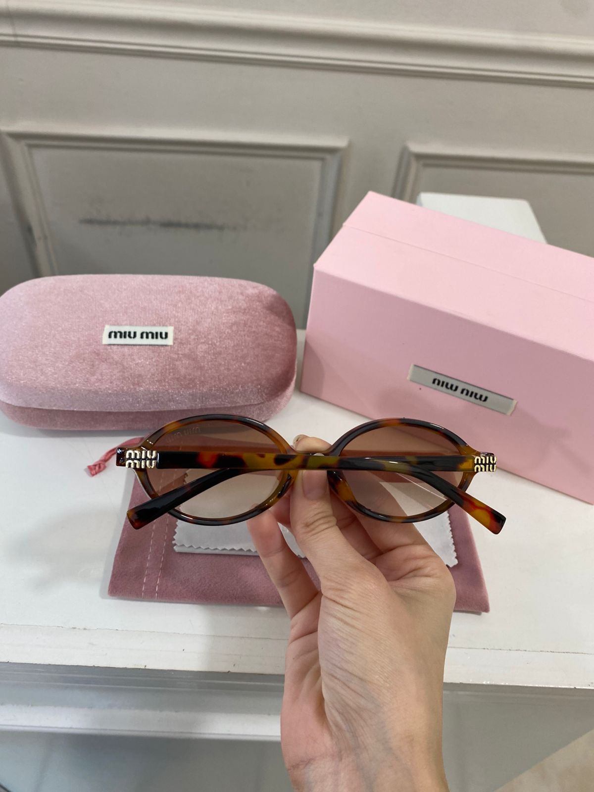 Lentes Miu Miu – Redondo pasta café café