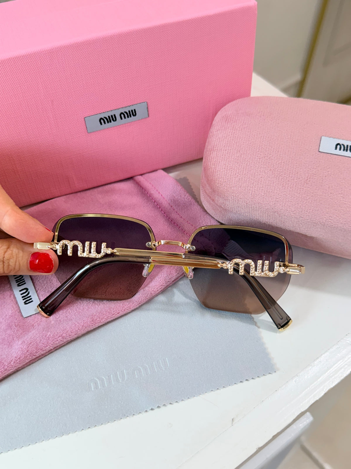 Lentes Miu Miu - Letras bicolor