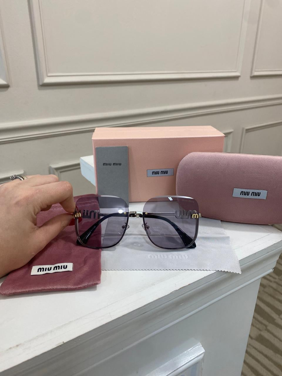 Lentes Miu Miu - Modelo morado piedras