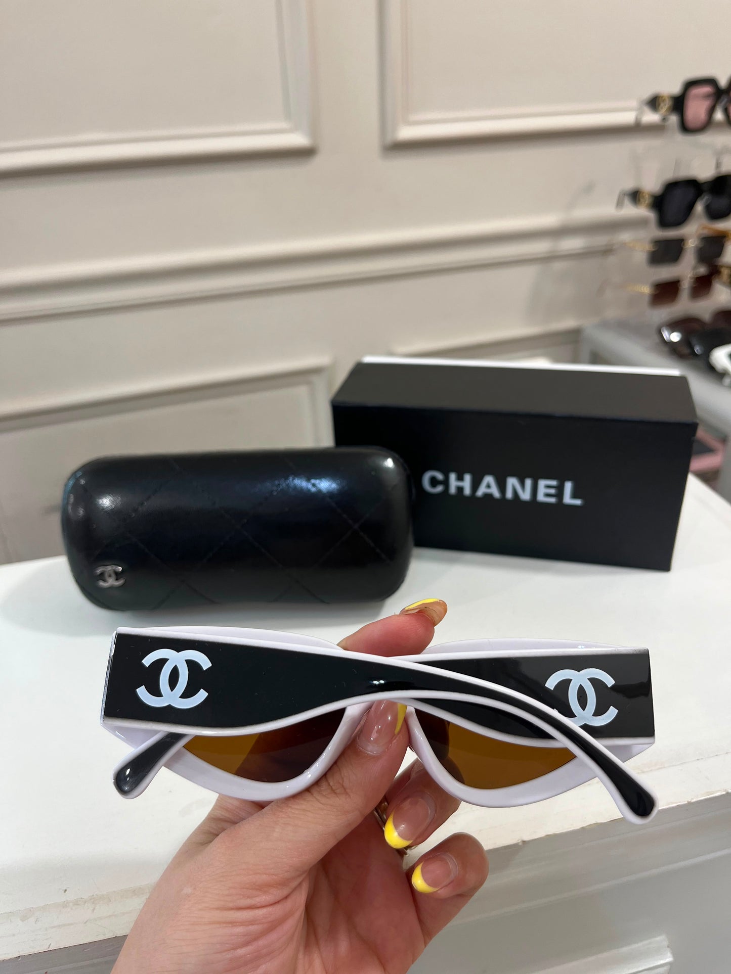 Lentes Chanel - Negro blanco mica cafe