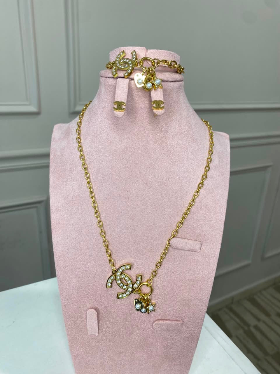 Set Chanel 3 piezas Piedras blancas