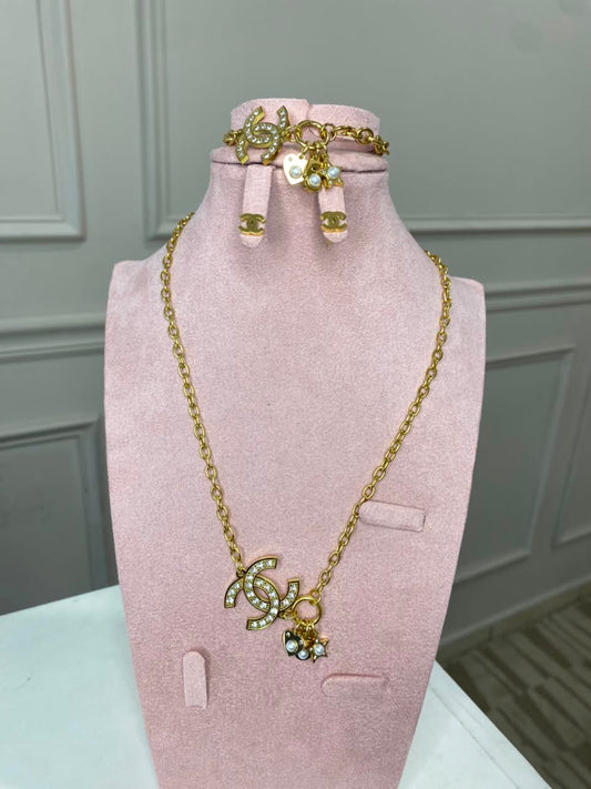 Set Chanel 3 piezas Piedras blancas