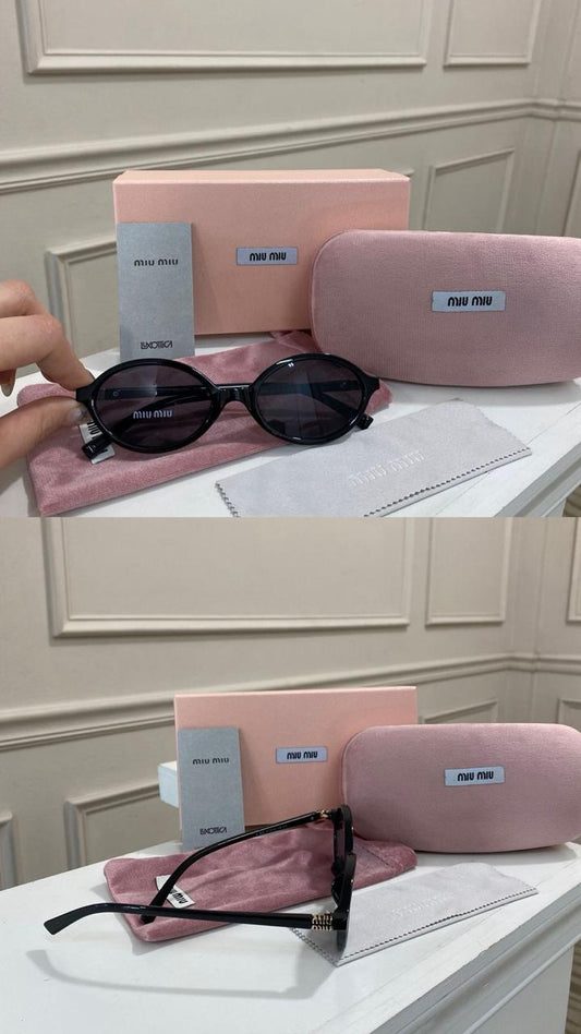 Lentes Miu Miu – Modelo Ovalado Negro