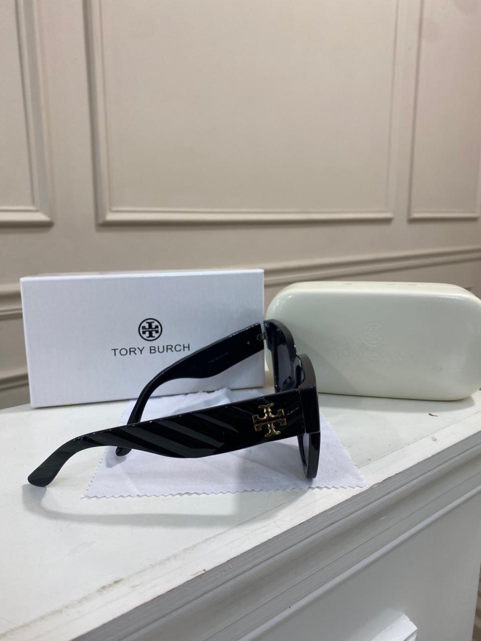 Lentes Tory Burch – Elegant Black