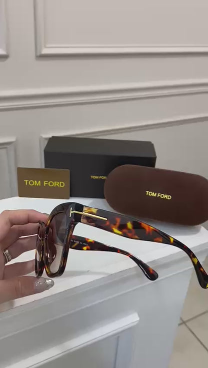 Lentes Tom Ford – Carey estilo clásico