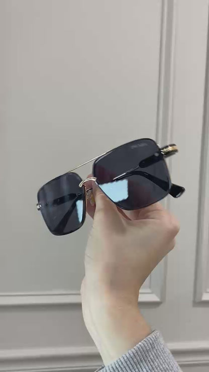 Lentes Prada – Modelo  Negro Oro rec
